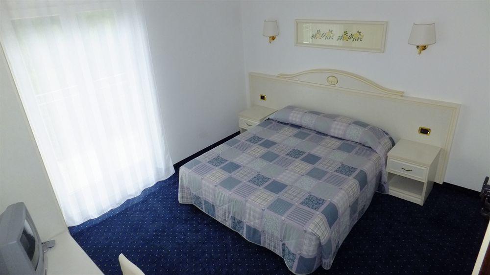Hotel Rosalpina Riva del Garda Dış mekan fotoğraf