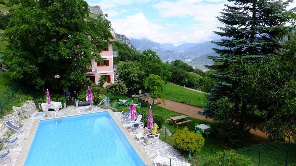 Hotel Rosalpina Riva del Garda Dış mekan fotoğraf