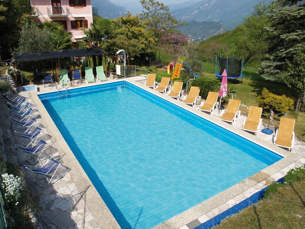 Hotel Rosalpina Riva del Garda Dış mekan fotoğraf