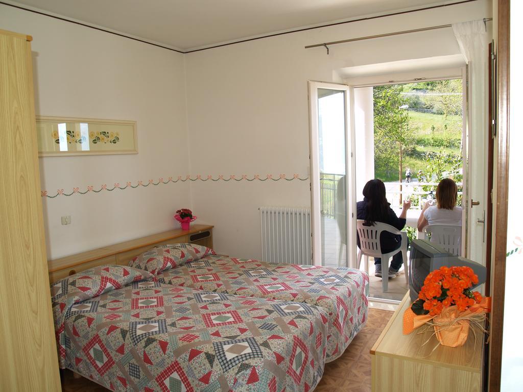 Hotel Rosalpina Riva del Garda Dış mekan fotoğraf