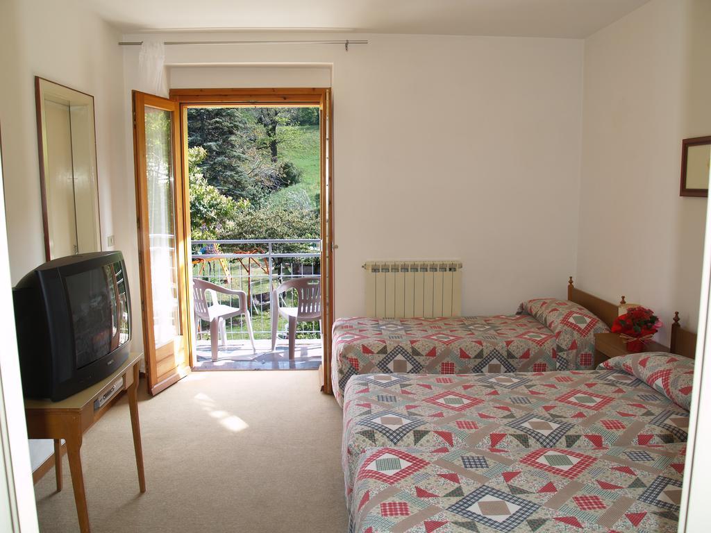 Hotel Rosalpina Riva del Garda Dış mekan fotoğraf
