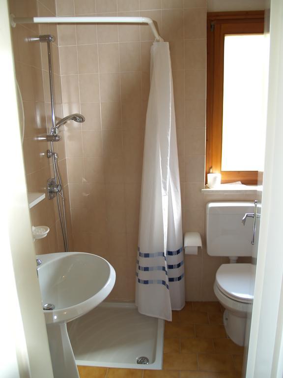 Hotel Rosalpina Riva del Garda Dış mekan fotoğraf