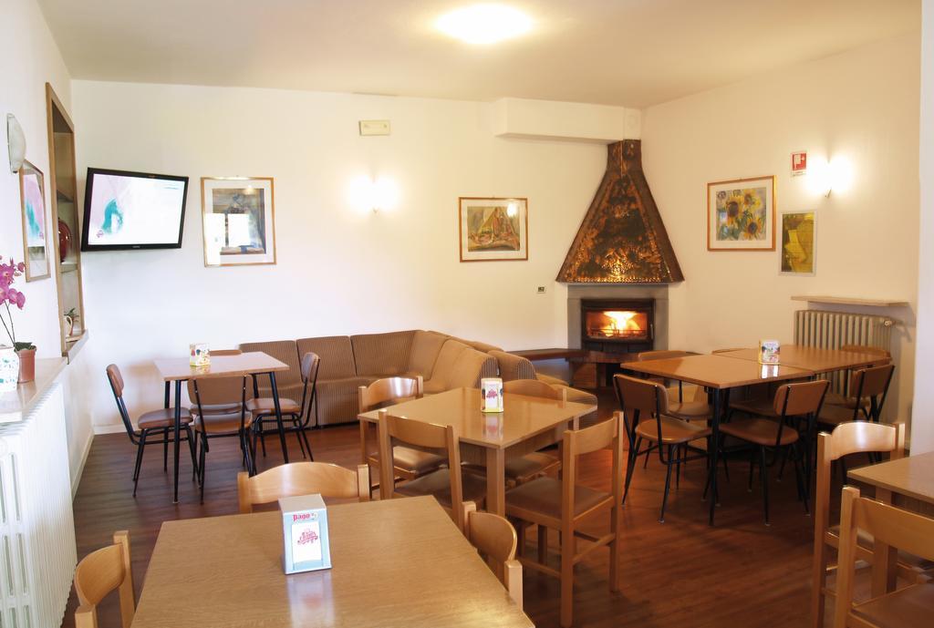 Hotel Rosalpina Riva del Garda Dış mekan fotoğraf