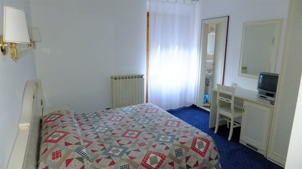 Hotel Rosalpina Riva del Garda Dış mekan fotoğraf